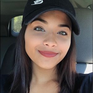 Meet your Posher, Gabi